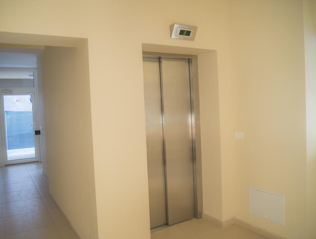 Apartment Cristian 2 ทิมิชัวรา ภายนอก รูปภาพ