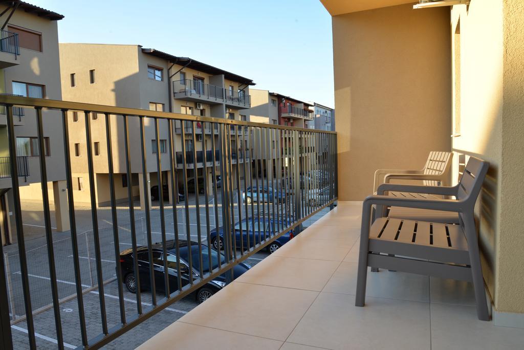 Apartment Cristian 2 ทิมิชัวรา ภายนอก รูปภาพ